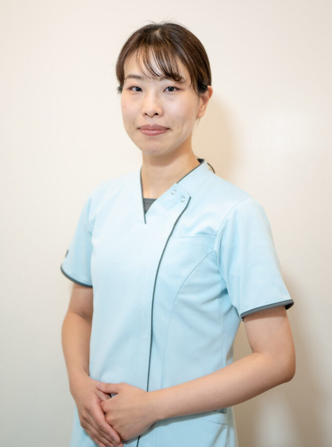 歯科医師 小林 詩歩